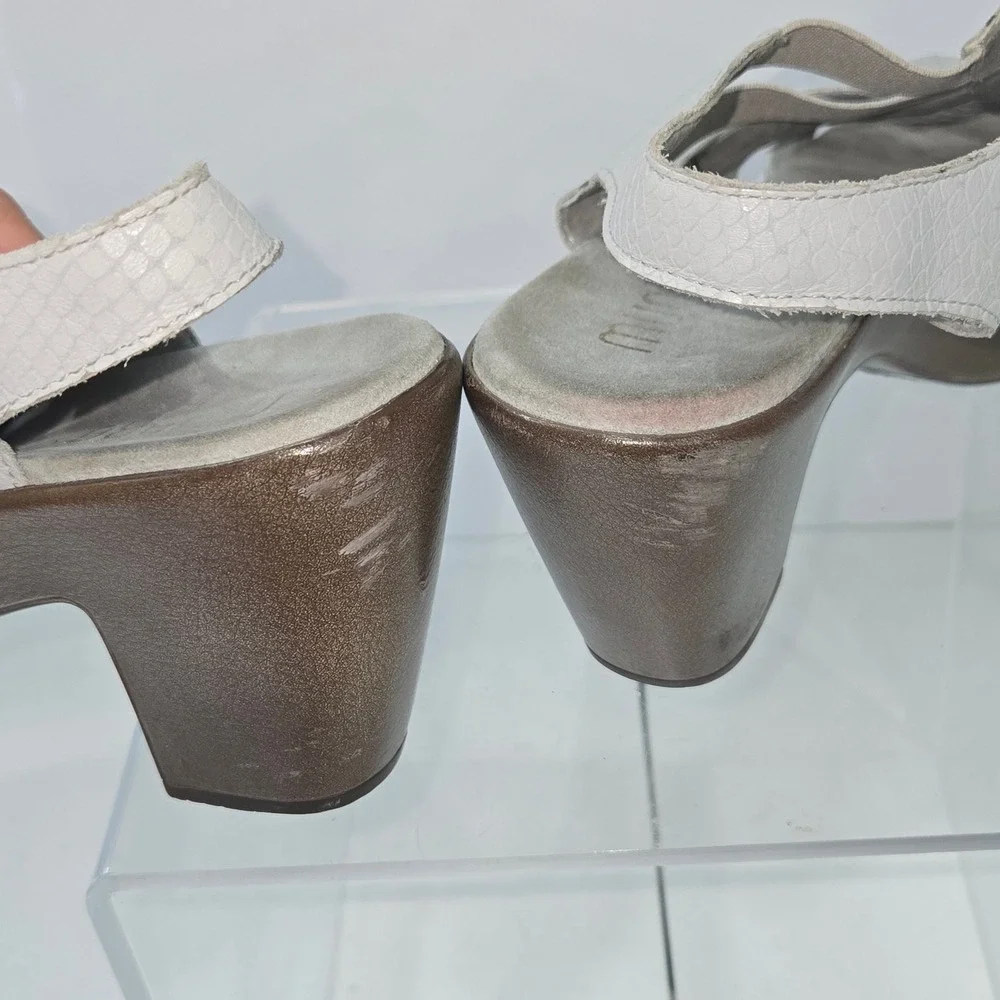 Munro American 9921 Womens 10 M White Snake Print Elastic Strappy Wedge Sandals